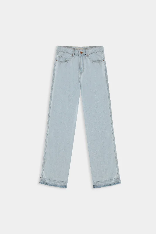 High Rise Straight Fit Jeans