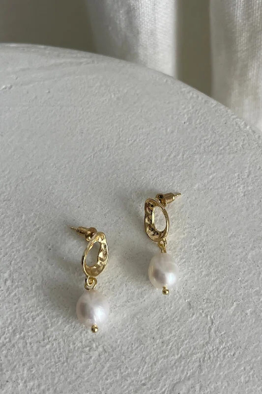 First Love Pearl Drop Earrings Gold